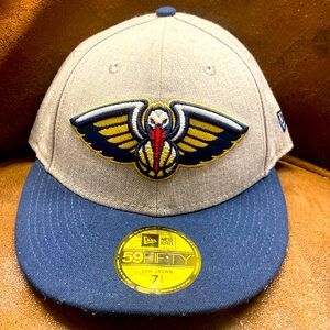 Selling new era hat basketball hat size 7 1/4